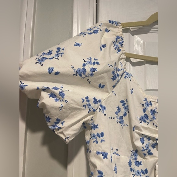 NWOT Band of the Free Size L Blue Floral Bows Cut Out Puff Peplum Crop Top - Picture 4 of 11